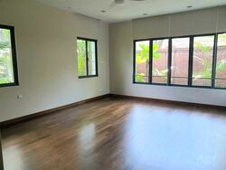 Bishopsgate (D10), Detached #414093281